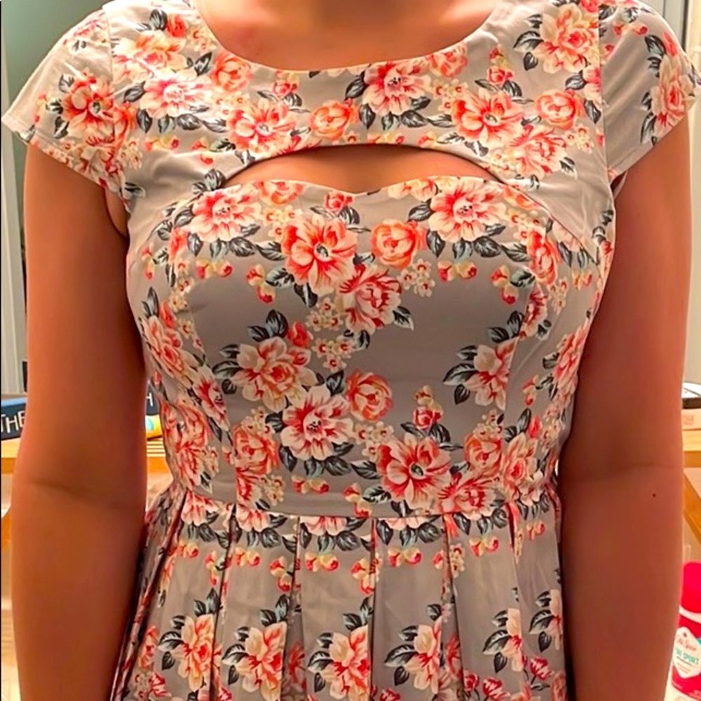 Lauren Conrad size 6 floral dress